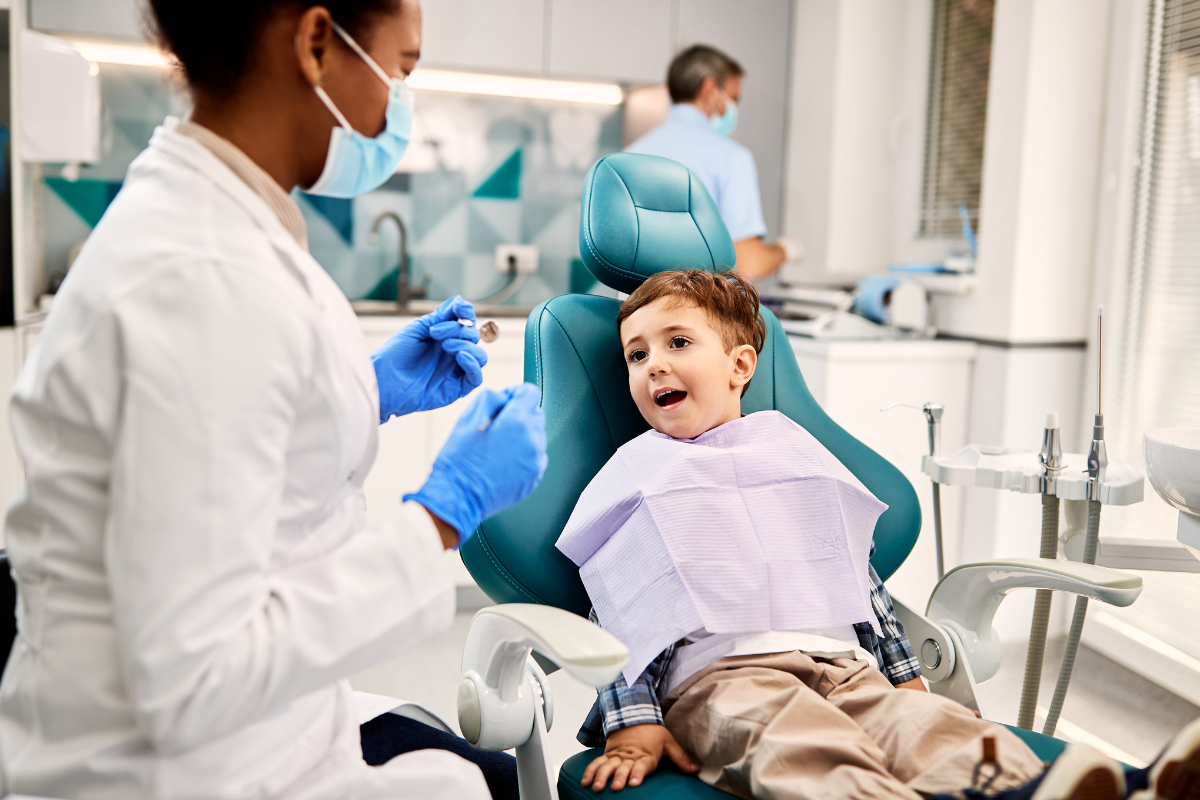 Orthodontist vs Dentist: Who Should You See and When?