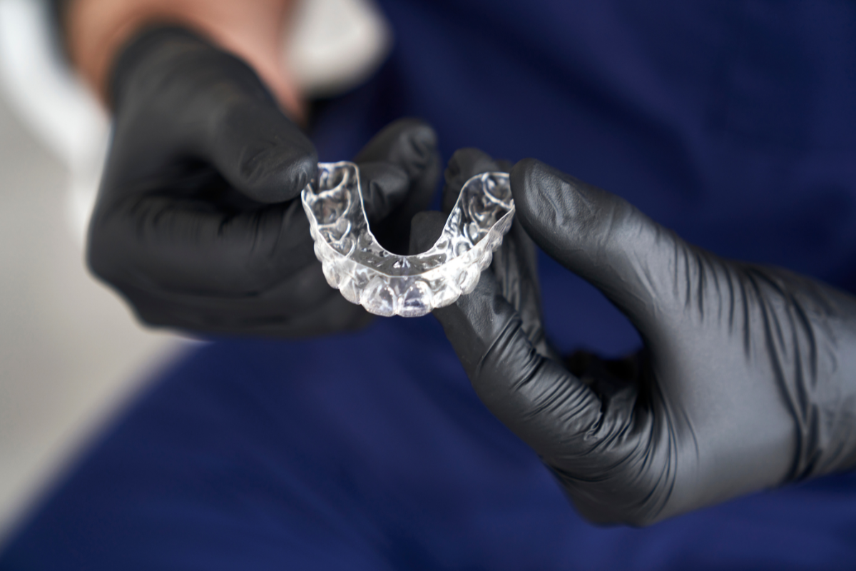 How Can You Manage Discomfort When Starting a New Set of Invisalign Aligners?